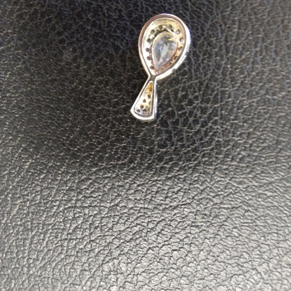 Pendant - Picture 2 of 3